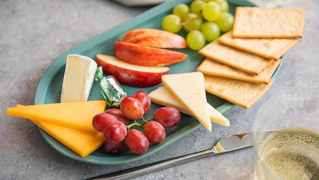 Alaska Airlines Brings Back More Fresh Fare for Main Cabin, First Class